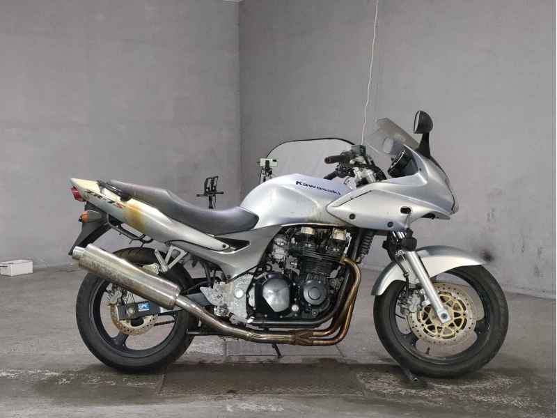 Kawasaki ZR-7S 2005