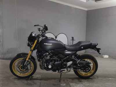 Kawasaki Z900RS SE 2025