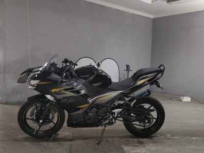 Kawasaki Ninja 400 2022