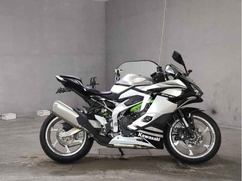 Kawasaki Ninja ZX-4RR 2024