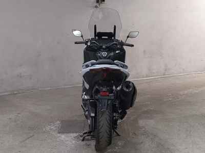 Yamaha TMAX 560 2025
