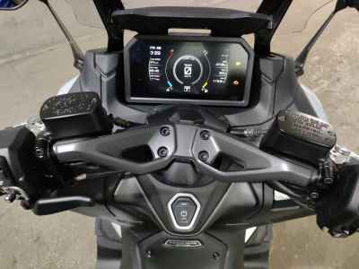 Yamaha TMAX 560 2025