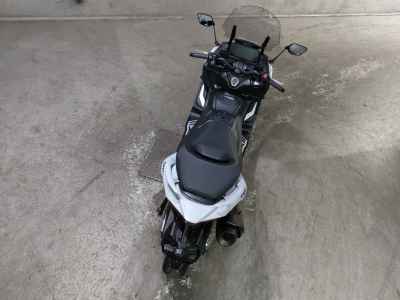 Yamaha TMAX 560 2025