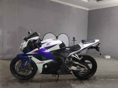 Honda CBR600RR 2011