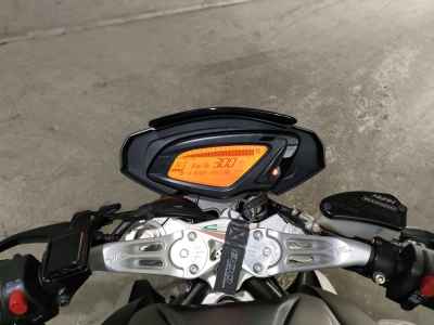 MV Agusta DRAGSTAR 800R 2017