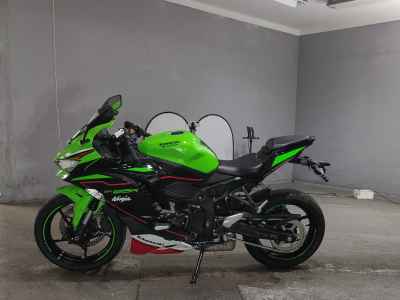 Kawasaki Ninja ZX-25R KRT 2022