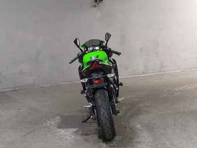 Kawasaki Ninja ZX-25R KRT 2022