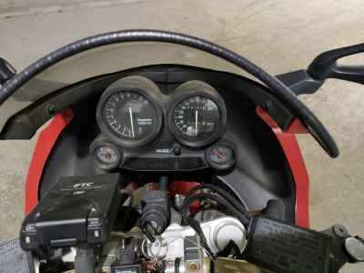 Kawasaki GPZ900R 1998