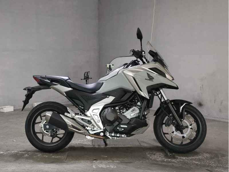 Honda NC750X DCT 2023