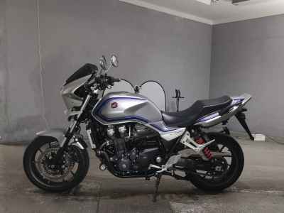 Honda CB1300SF 2021