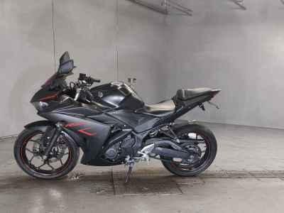 Yamaha YZF-R25 2016