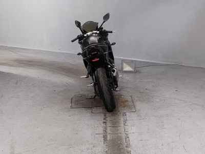 Yamaha YZF-R25 2016