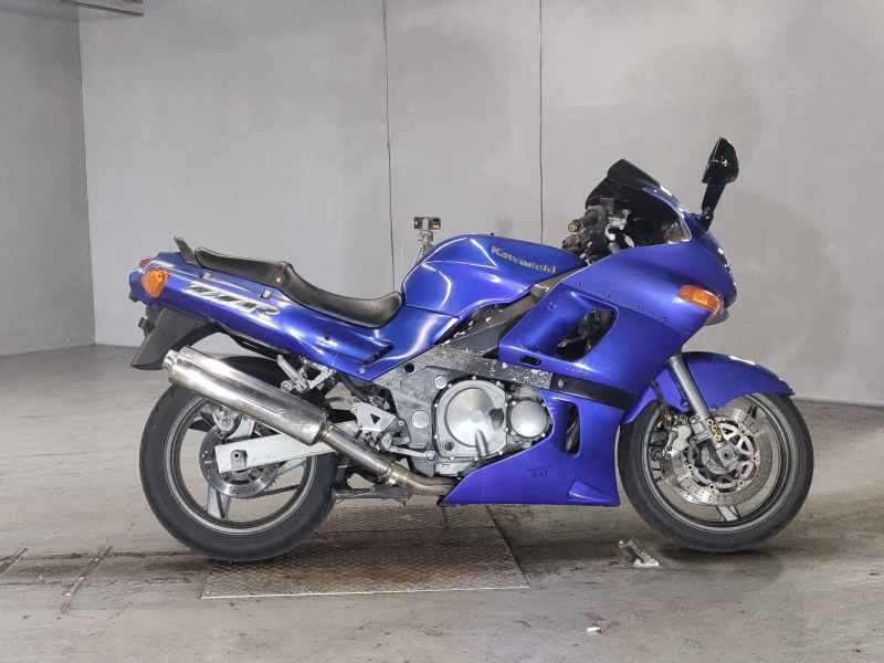 Kawasaki ZZR400 2003