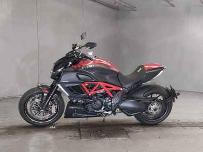 Ducati Diavel Carbon 2013