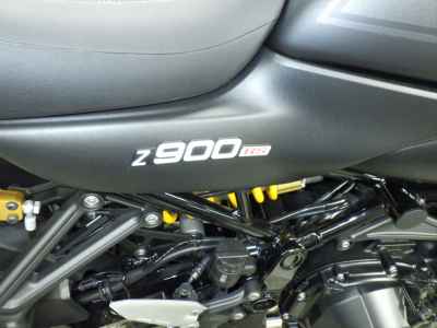 Kawasaki Z900RS SE 2025