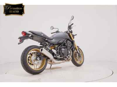 Kawasaki Z900RS SE 2025