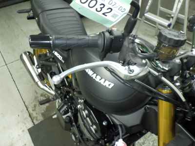 Kawasaki Z900RS SE 2025