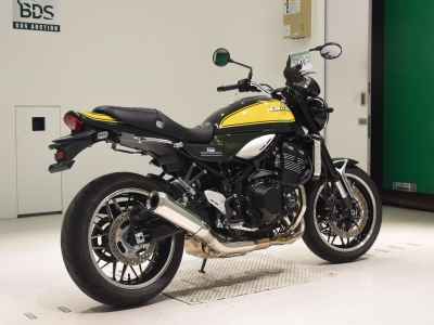Kawasaki Z900RS 2024