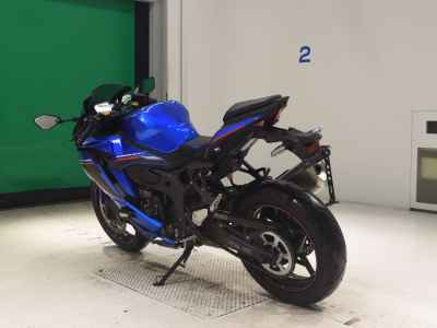 Kawasaki Ninja ZX-4R SE 2024