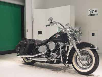 Harley-Davidson Heritage FLSTC103 2017