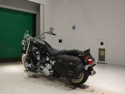 Harley-Davidson Heritage FLSTC103 2017