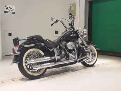 Harley-Davidson Deluxe FLSTN1580 2009