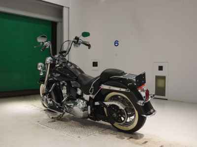 Harley-Davidson Deluxe FLSTN1580 2009
