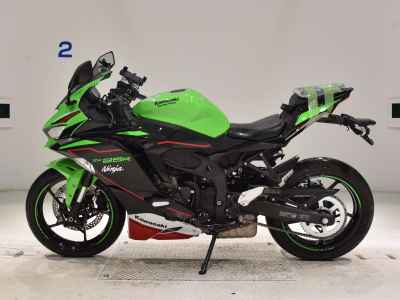 Kawasaki Ninja ZX-25R KRT 2022