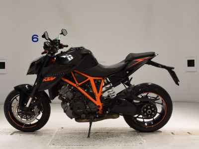 KTM 1290 Super Duke R 2015