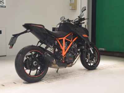 KTM 1290 Super Duke R 2015