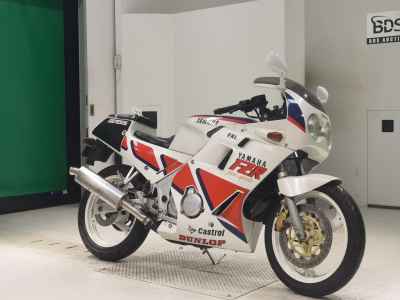 Yamaha FZR250 1988