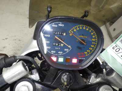 Suzuki GSX250S Katana