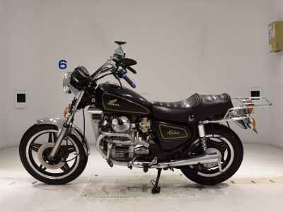 Honda GL400 Custom 1981