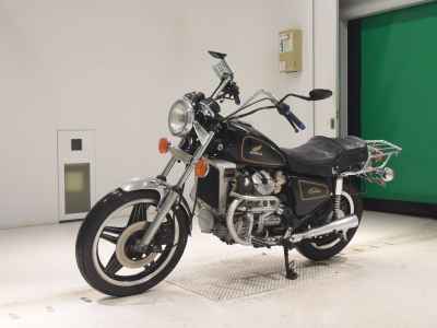 Honda GL400 Custom 1981