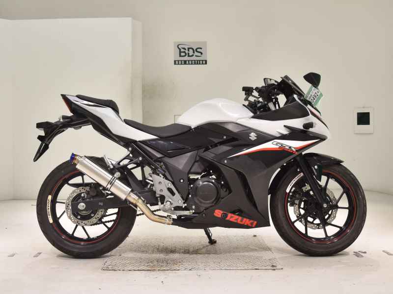 Suzuki GSX250R