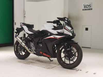 Suzuki GSX250R