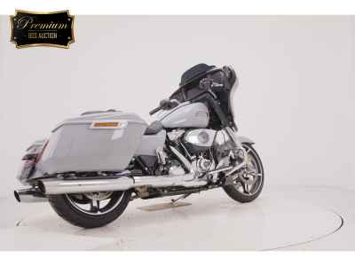 Harley-Davidson FLHX 2024
