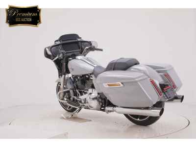 Harley-Davidson FLHX 2024