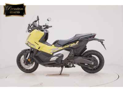 Honda X-Adv 750 2025