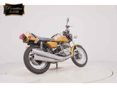 Kawasaki 750SS 2025
