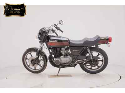 Kawasaki Z400J 2025