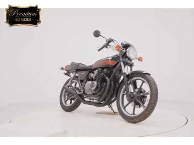 Kawasaki Z400J 2025