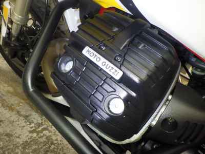 Moto Guzzi V85TT 2021