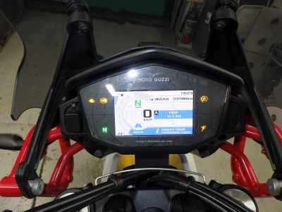 Moto Guzzi V85TT 2021