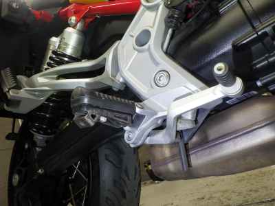 Moto Guzzi V85TT 2021