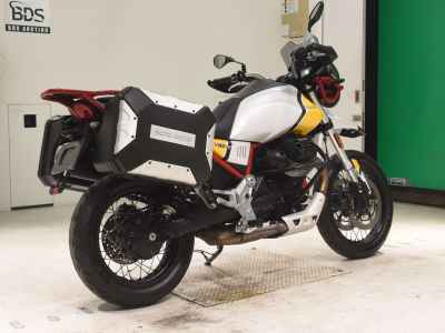 Moto Guzzi V85TT 2021