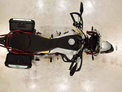 Moto Guzzi V85TT 2021