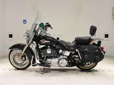 Harley-Davidson Heritage FLSTC103 2017