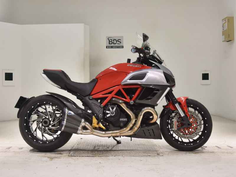 Ducati Diavel 2011