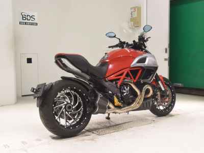 Ducati Diavel 2011